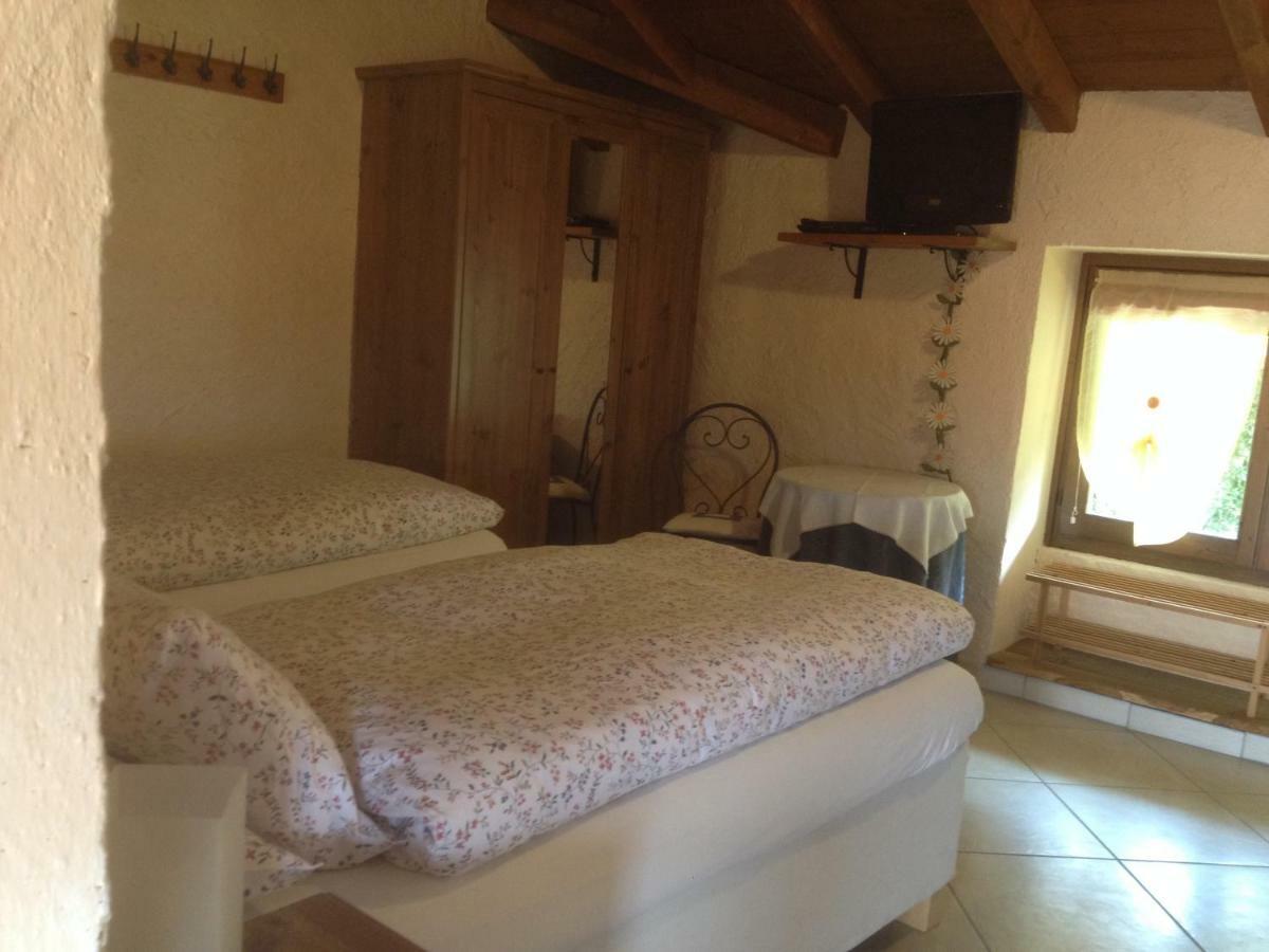 Bed and Breakfast La Tana Del Ghiro Порто-Вальтравалья Экстерьер фото